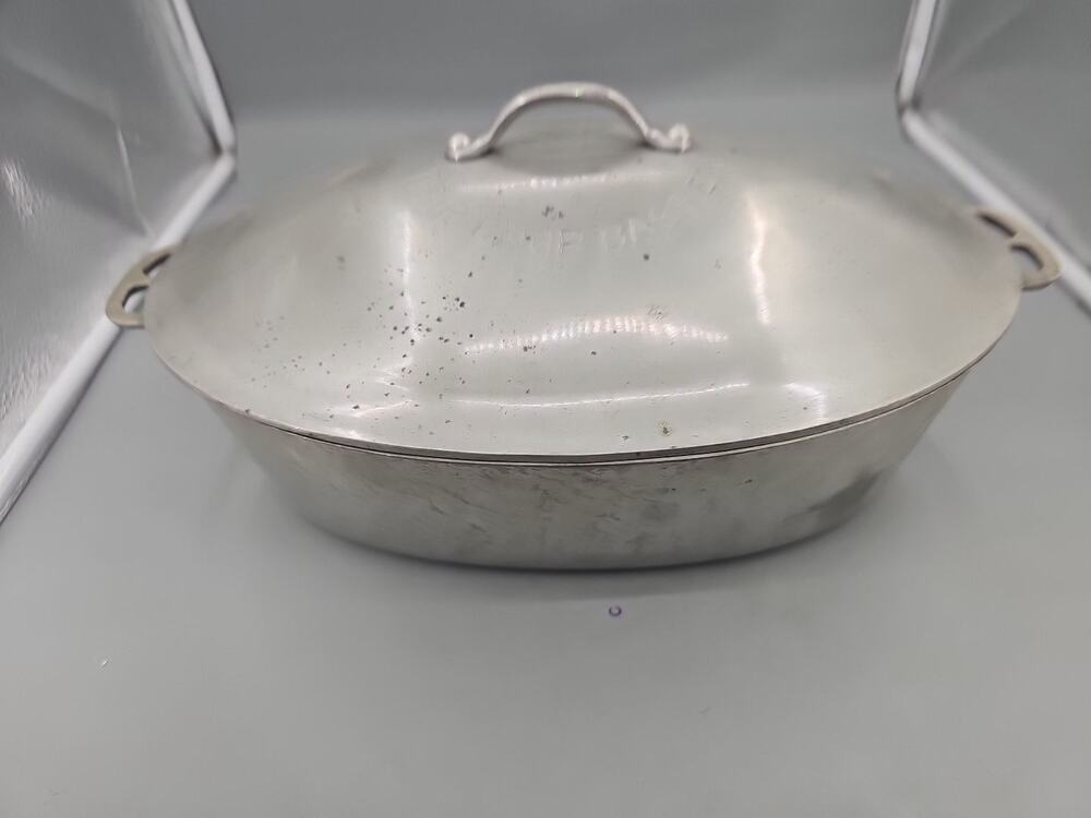Wagner Ware Sidney-O # 265 Drip Drop Oval Roaster Baster w/Lid And TRIVET!